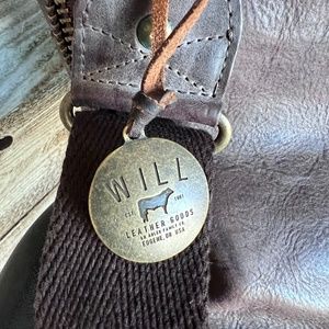 Will Leather Goods Expandable Crossbody Bag